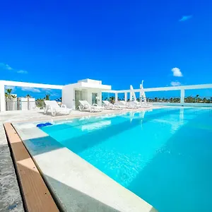 Ducassi & Beach - Playa Bavaro - Wifi - Parking - Rooftop Pool & Spa  , Punta Cana Dominican Republic